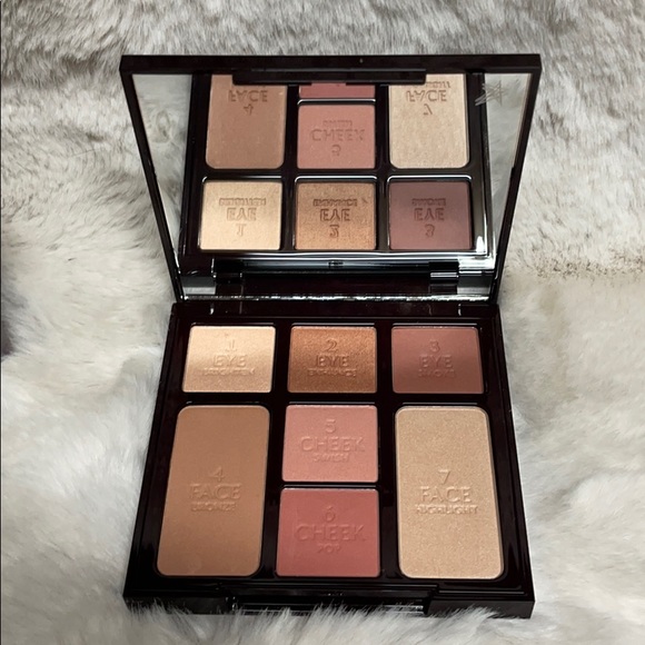 NIB Charlotte Tilbury Stoned Rose Beauty Palette - Picture 10 of 15